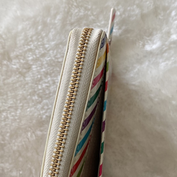 SALE❗️♠️Kate Spade New York Lacey Wallet: Multicolor stripe Zip Around Wallet♠️ - Picture 12 of 14